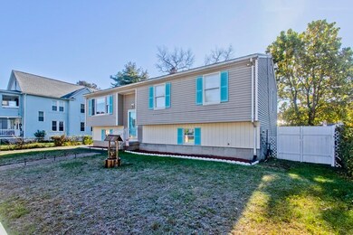 47 Laurel St, Springfield, MA 01107 - photo 3