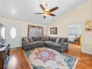 95 Forest Lake Dr, Asheville, NC 28803 - photo 6