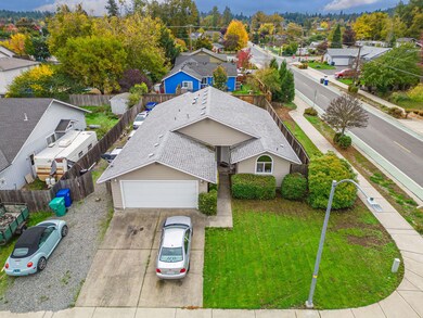 2853 Galaxy Way, Grants Pass, OR 97527 - photo 5