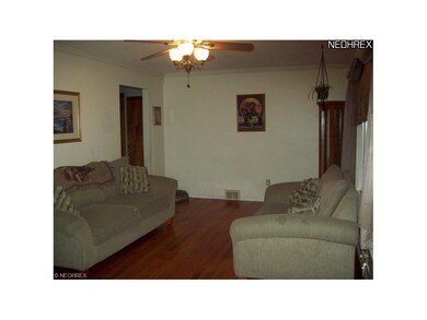 371 Gayle Dr, Sheffield Lake, OH 44054 - photo 5