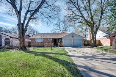 13123 Winding Wood Dr, Houston, TX 77038 - photo 3