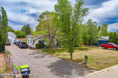 508 N Island St, Bloomfield, NM 87413 - photo 4