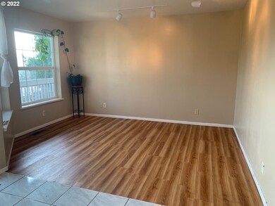 1855 E Sixth Ave, Sutherlin, OR 97479 - photo 5