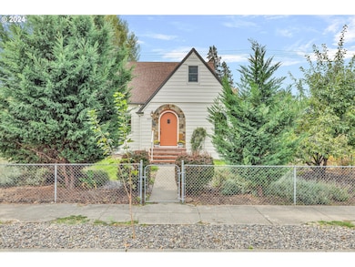 800 W 9th St, the Dalles, OR 97058 - photo 3