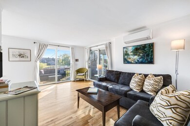 34 Winslow St unit 3, Provincetown, MA 02657 - photo 4