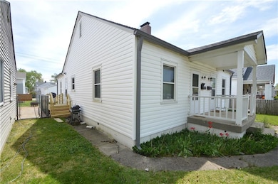 59 S 6th Ave, Beech Grove, IN 46107 - photo 2