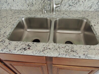 900 Bay Dr unit 28, Niceville, FL 32578 - photo 6