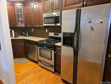 Sherwood House unit 7R, Long Beach, NY 11561 - photo 2