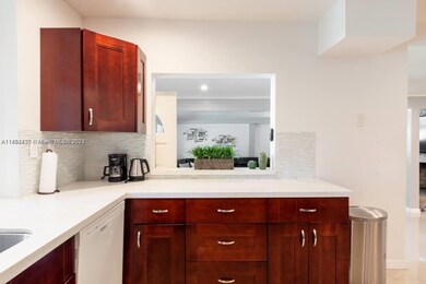 11450 SW 17th St unit A, Davie, FL 33325 - photo 7