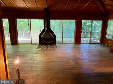 1003 Gelston Cir, McLean, VA 22102 - photo 3