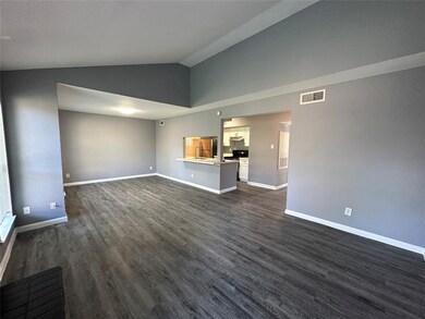 7200 T C Jester Blvd unit 3903, Houston, TX 77088 - photo 4