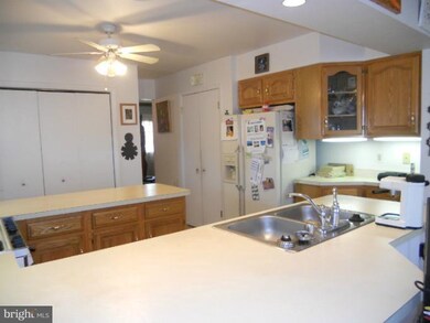 9307 Old Scaggsville Rd, Laurel, MD 20723 - photo 5