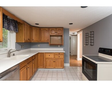 125 Harriet Ave, Quincy, MA 02171 - photo 3