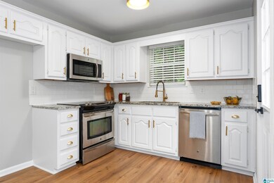 2315 Spencer Ln, Center Point, AL 35215 - photo 6