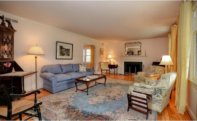 403 Foulkstone Rd, Wilmington, DE 19803 - photo 5