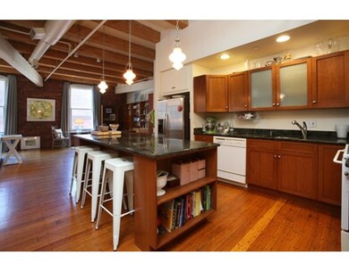 150 Lincoln St unit 3B, Boston, MA 02111 - photo 4