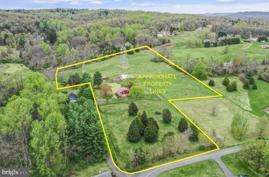 19 Hoyle Ln, Mohnton, PA 19540 - photo 2