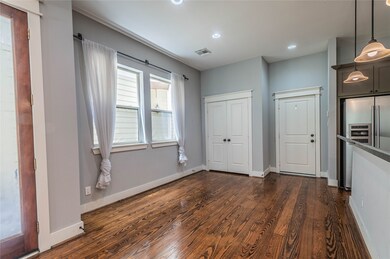 648 E 6th 1/2 St, Houston, TX 77007 - photo 5