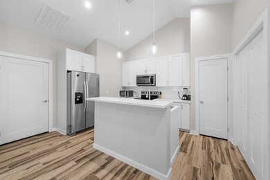 Kitchen/Dining