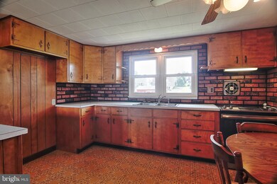 736 E 6th St, Boyertown, PA 19512 - photo 7