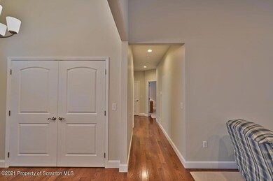 112 Falcon Ln, Archbald, PA 18403 - photo 7