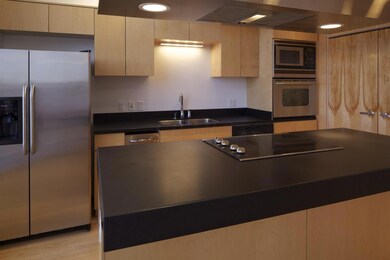 atrium_lofts_701_03