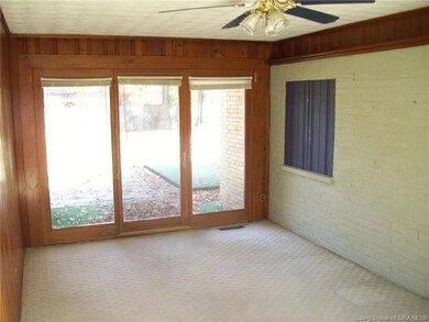 1742 Lynnwood Dr, New Albany, IN 47150 - photo 4