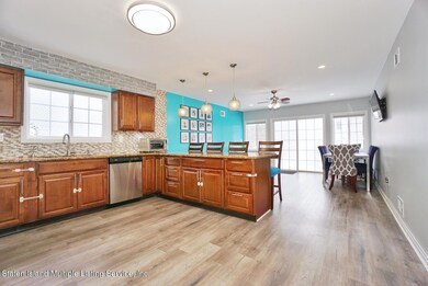 (5) KITCHEN