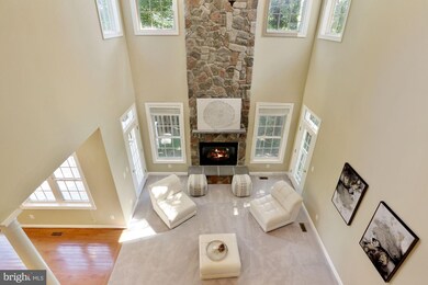 1055 Kinglet Ct, McLean, VA 22101 - photo 2