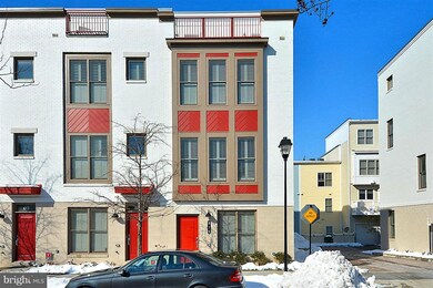 816 Snowden Hallowell Way, Alexandria, VA 22314 - photo 2