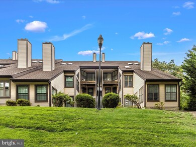 3800 Ski Lodge Dr unit 210, Burtonsville, MD 20866 - photo 2