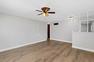 491 Daventry Ln, Columbus, OH 43230 - photo 4