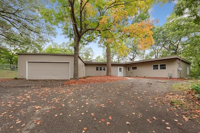 501 Seabury Ln, Faribault, MN 55021 - photo 3