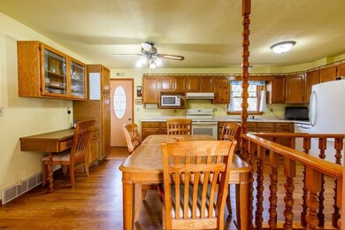 140 East St, Potosi, WI 53820 - photo 7