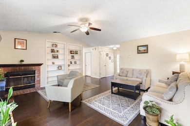 7414 Sun Point Ln, Sacramento, CA 95828 - photo 4