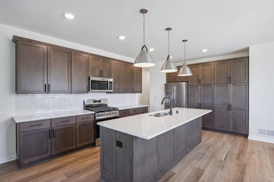 506 Hickory Hollow Dr 03 Kitchen