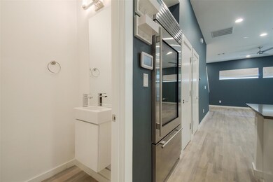 2202 Chunk Ct, Dallas, TX 75206 - photo 4