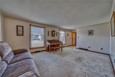 1205 Doebler Dr, North Tonawanda, NY 14120 - photo 7