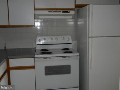 8611 Sacramento Dr unit 1/861, Alexandria, VA 22309 - photo 2