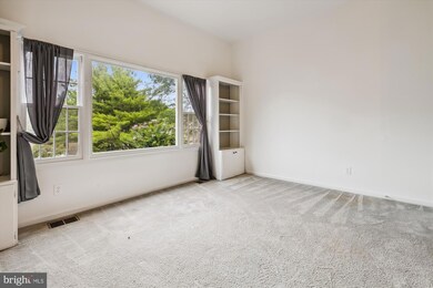 8410 Penshurst Dr unit 588, Springfield, VA 22152 - photo 5