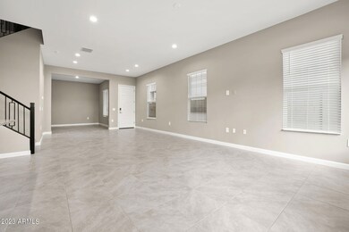 6-web-or-mls-4890-e-helena-dr