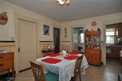 74 Pearson Ave, Pawtucket, RI 02860 - photo 3