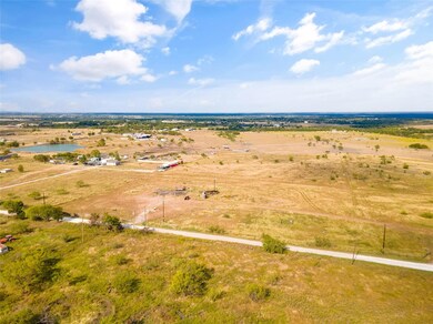 151 Bruce Rd, Ennis, TX 75119 - photo 2