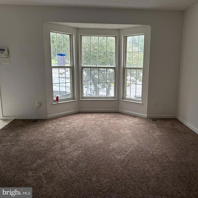 2024 S Anvil Ln, Temple Hills, MD 20748 - photo 2