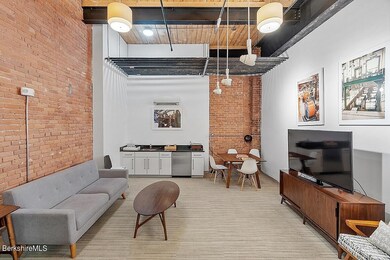 CM common area