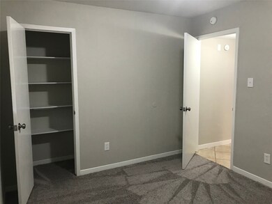 10307 Saber Ct, Houston, TX 77038 - photo 7