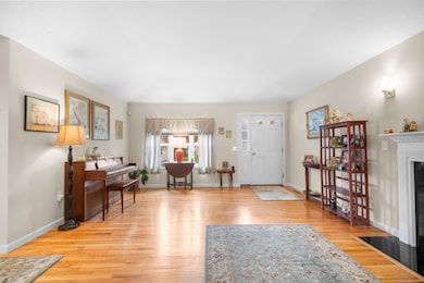 12 Woodridge Dr unit 12, Windsor Locks, CT 06096 - photo 4