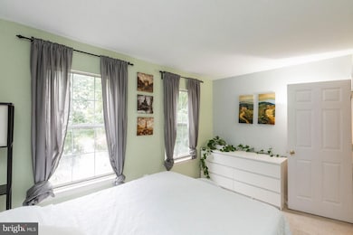 14308 Lindendale Rd, Woodbridge, VA 22193 - photo 7