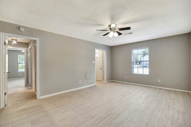 625 E Coombs St unit A, Alvin, TX 77511 - photo 6