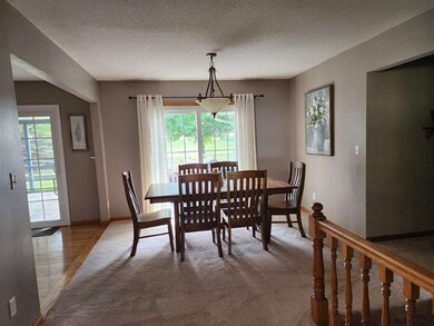 403 W 4th St, Wayland, IA 52654 - photo 5